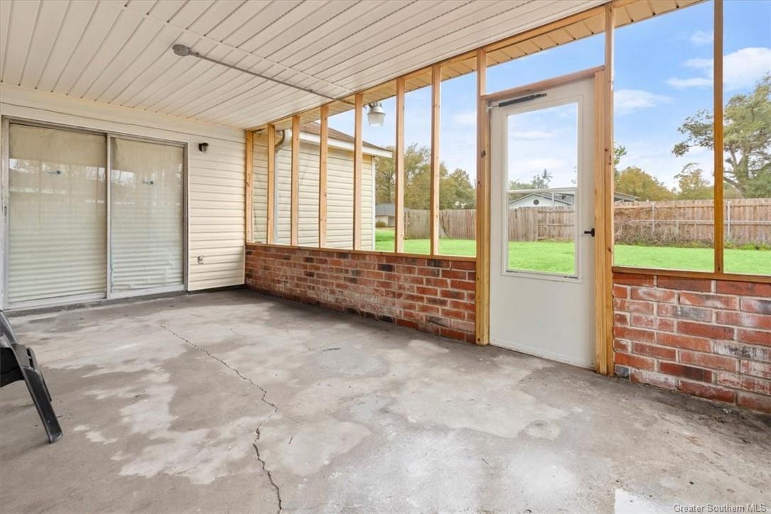 2410 Gardenia Street