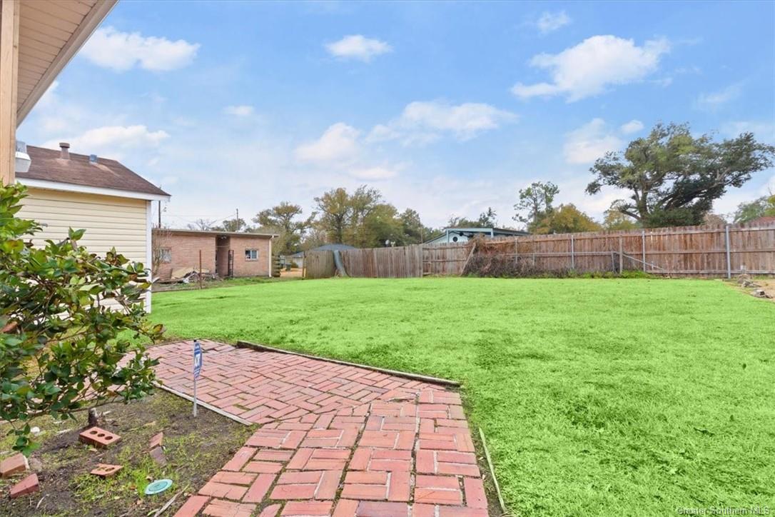 2410 Gardenia Street