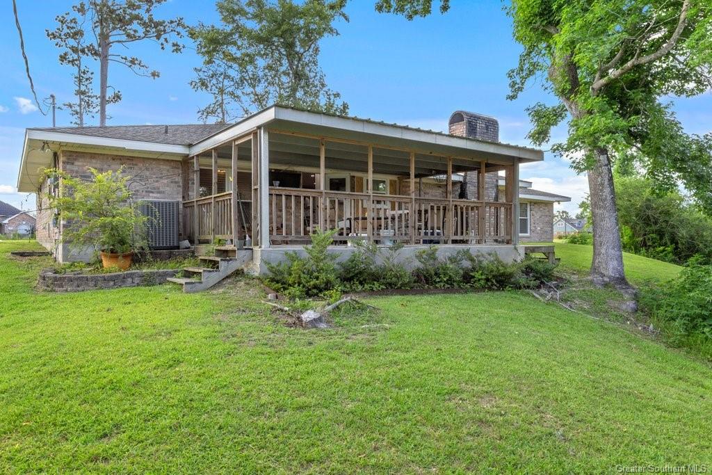 401 Basswood Road