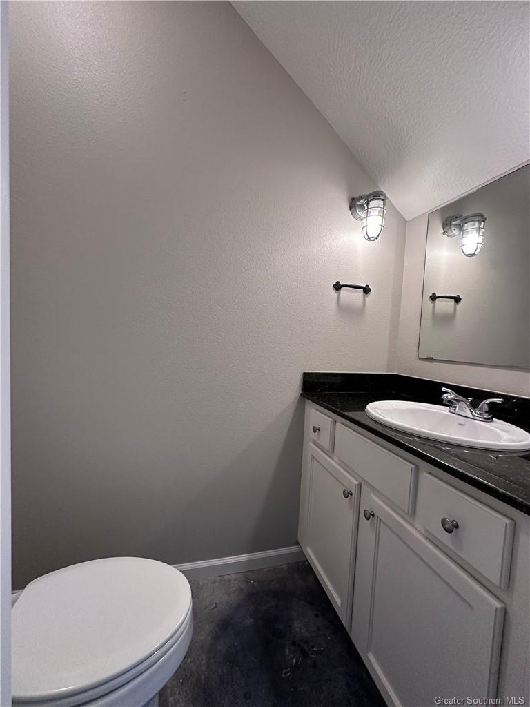 4101 1/2 Common Street 2