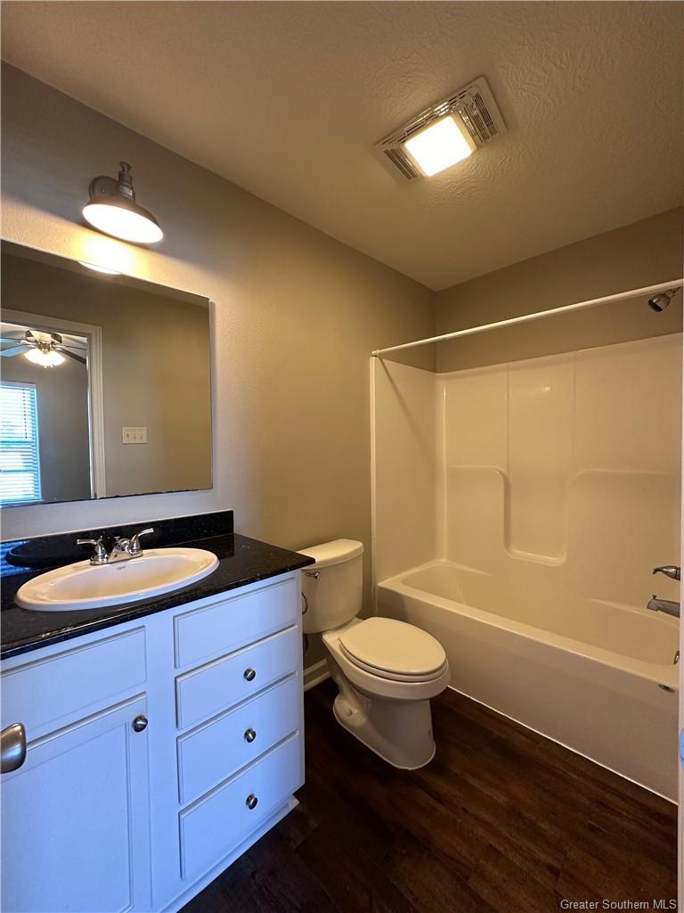 4101 1/2 Common Street 2