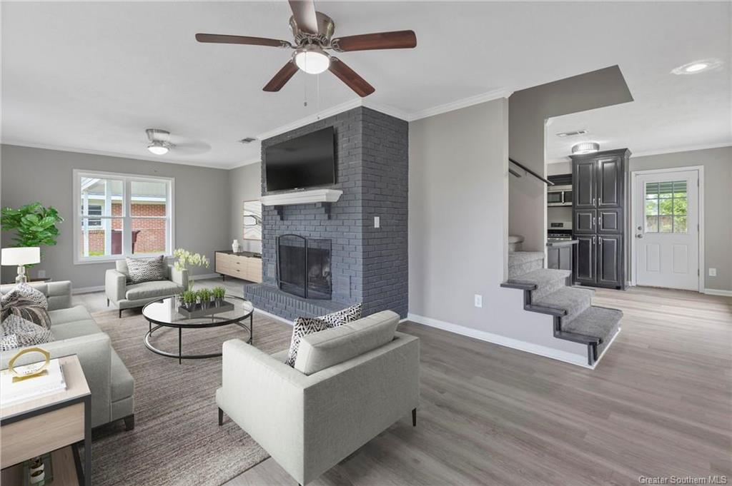 1001 Live Oak Street