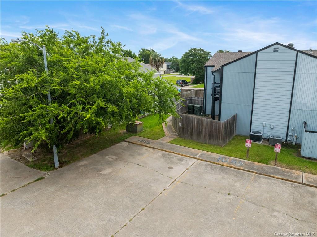 1855 Fox Run Drive 1