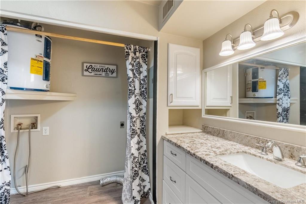 1855 Fox Run Drive 1