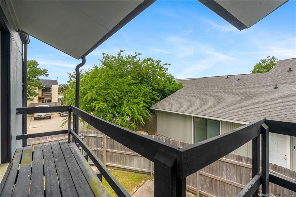 1855 Fox Run Drive 1