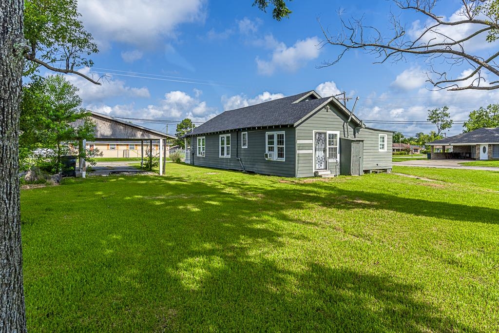 1518 N Prater St Street