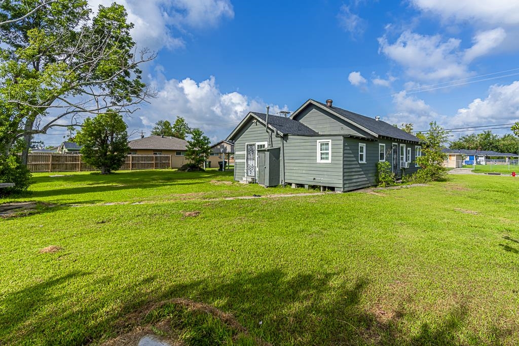 1518 N Prater St Street