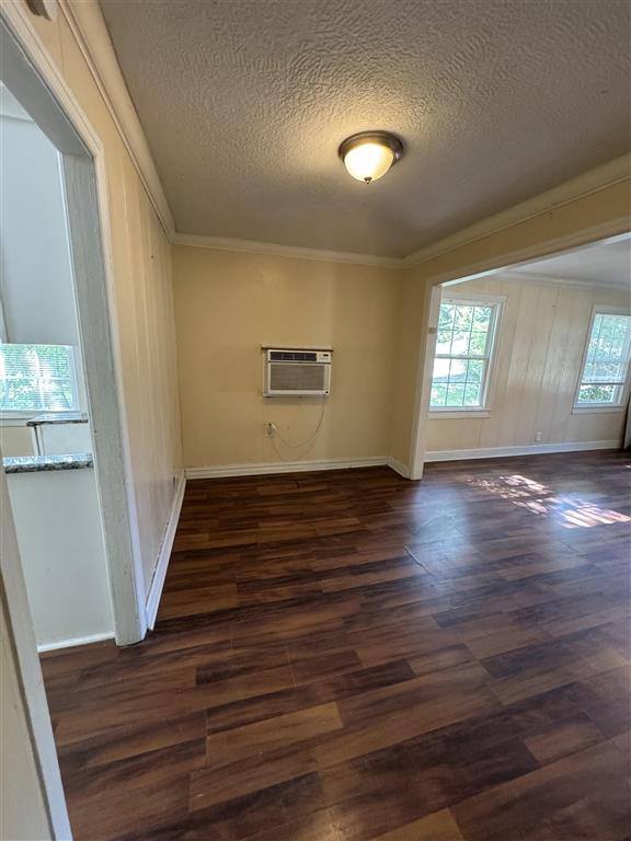 2112 Tulip St.