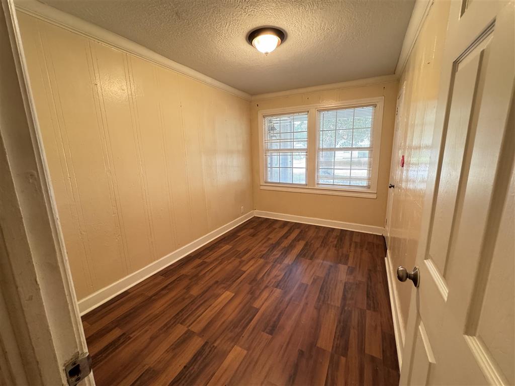 2112 Tulip St.