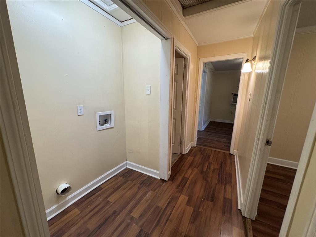 2112 Tulip St.