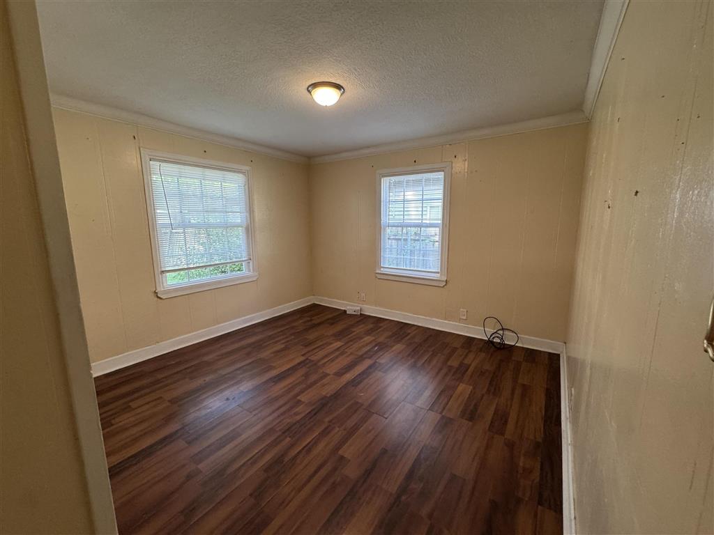 2112 Tulip St.