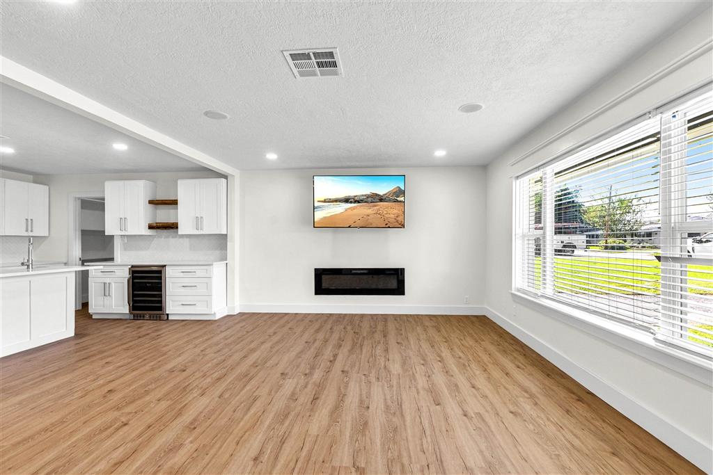609 Creole Ln Lane