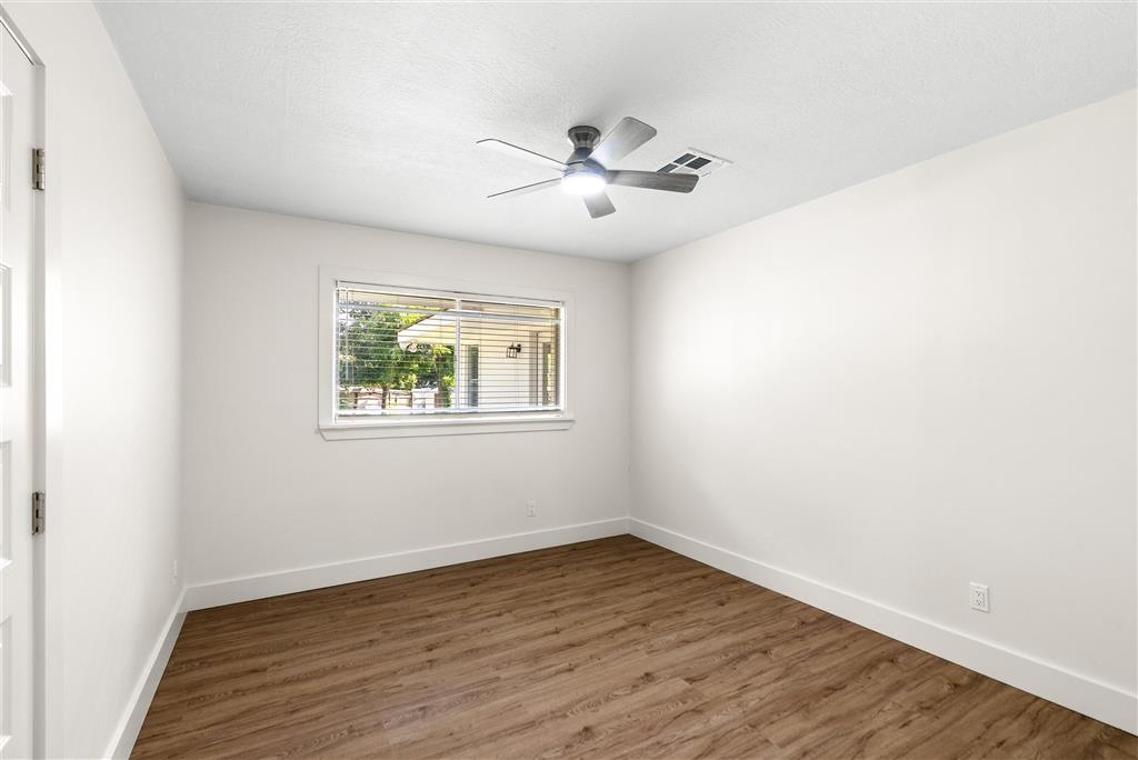 609 Creole Ln Lane