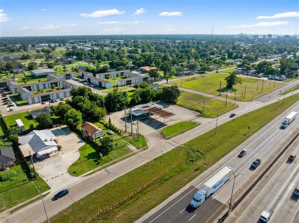 1828 Belden St Street