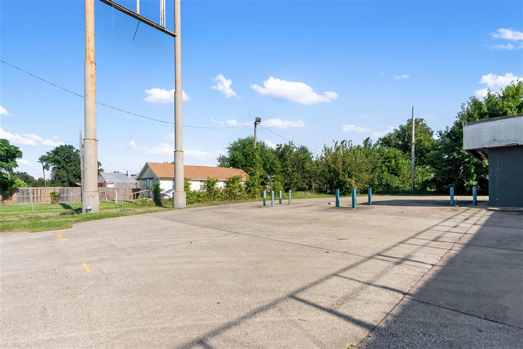 1828 Belden St Street