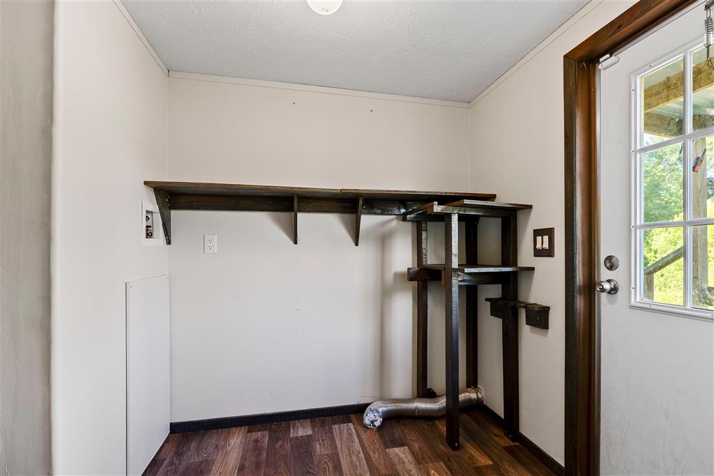 1757 Foreman Rd Road