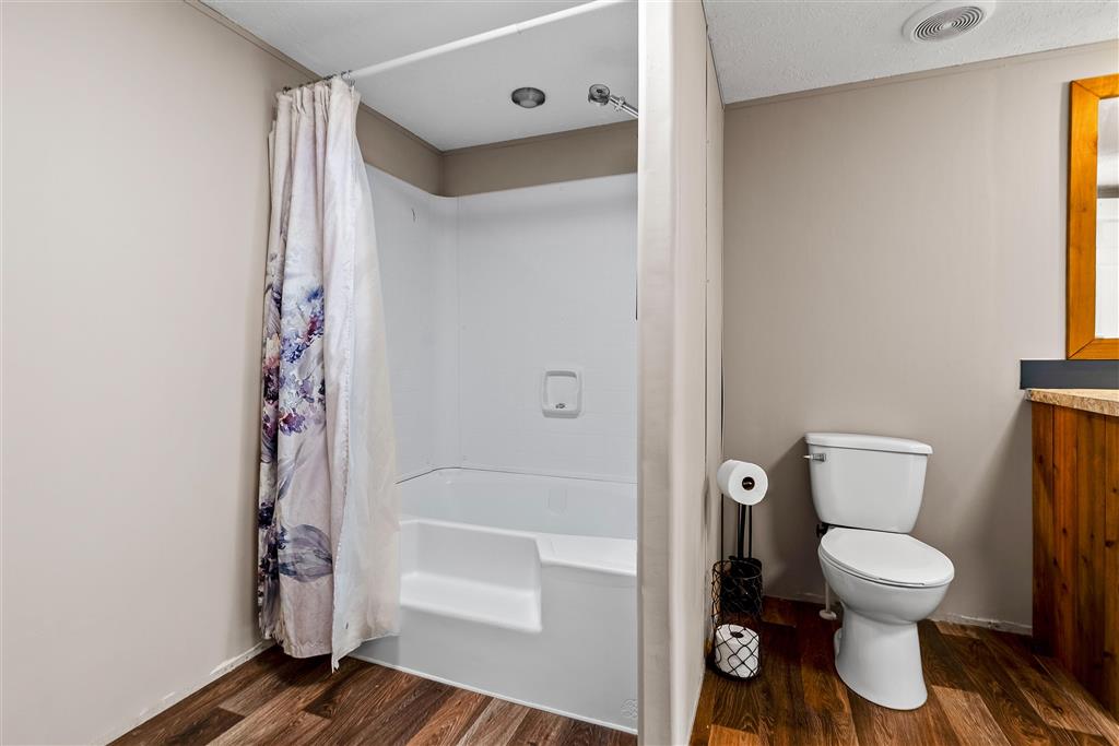 1757 Foreman Rd Road