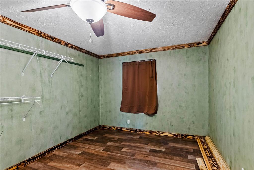 1757 Foreman Rd Road