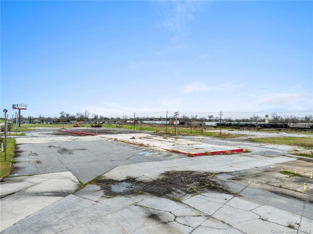 1825 Interstate 10 Interstate