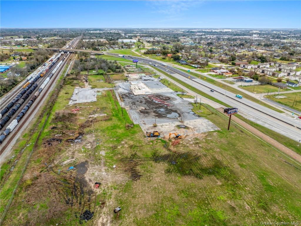 1825 Interstate 10 Interstate
