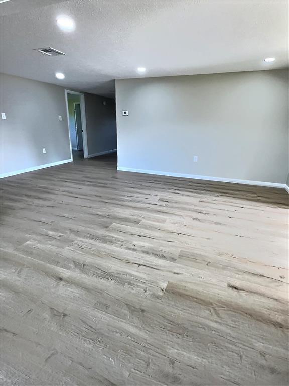 2413 Moeling St Street