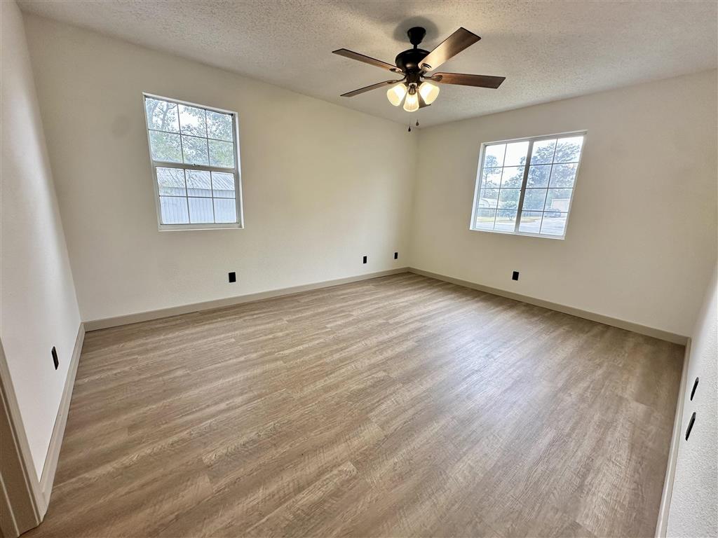 462 Sharon Lane