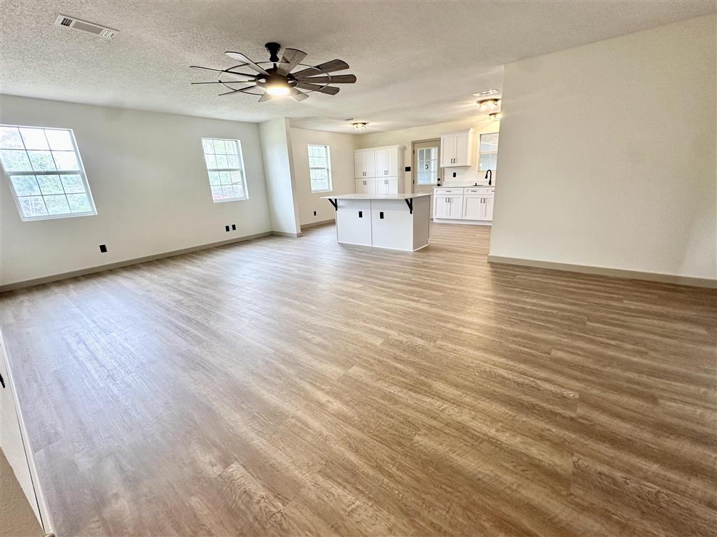462 Sharon Lane