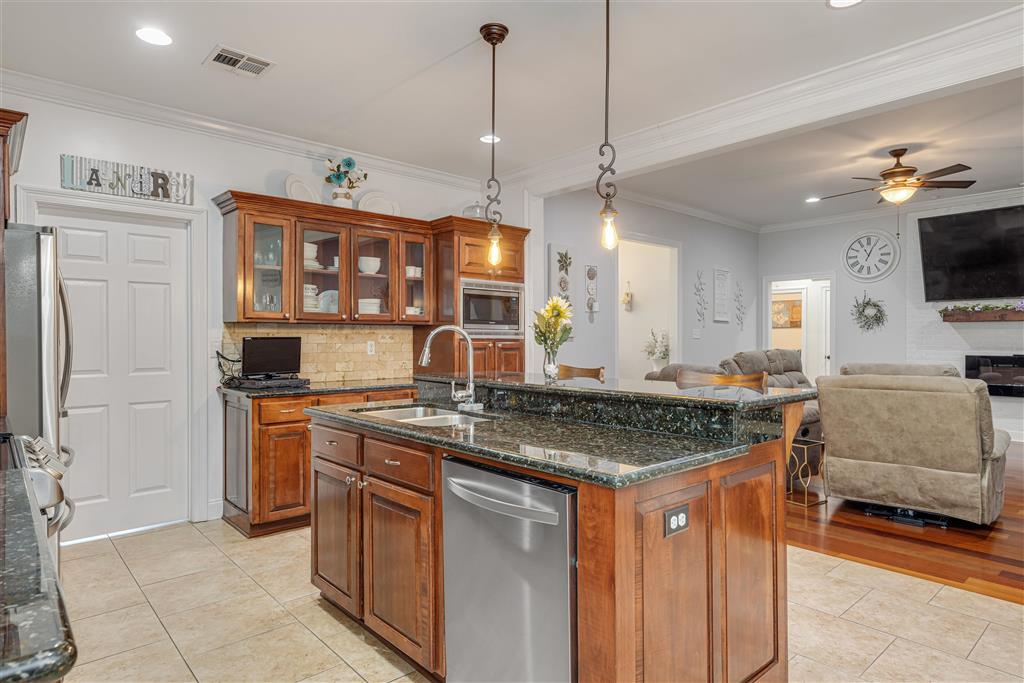 1353 Sawmill Rd Road