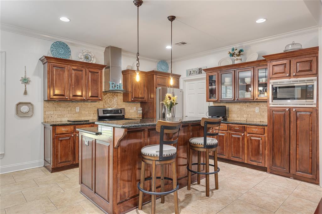 1353 Sawmill Rd Road