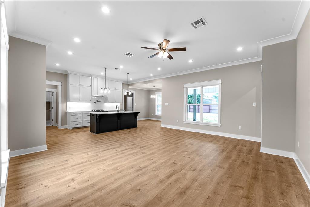 619 Walnut Street
