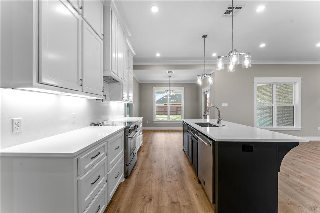 619 Walnut Street