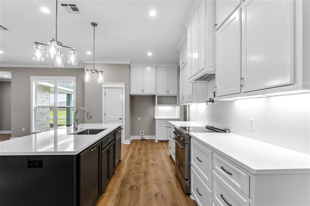 619 Walnut Street