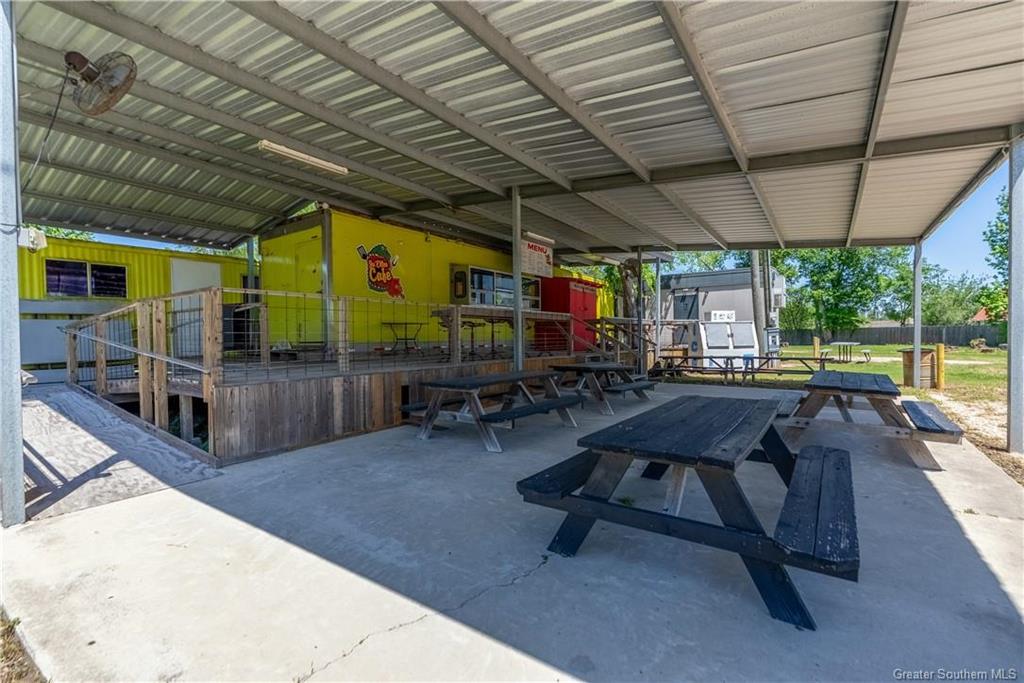 1411 E Houston River Road