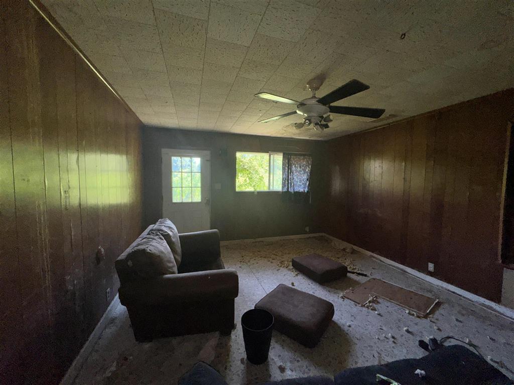 10368 Hwy 384 Big Lake