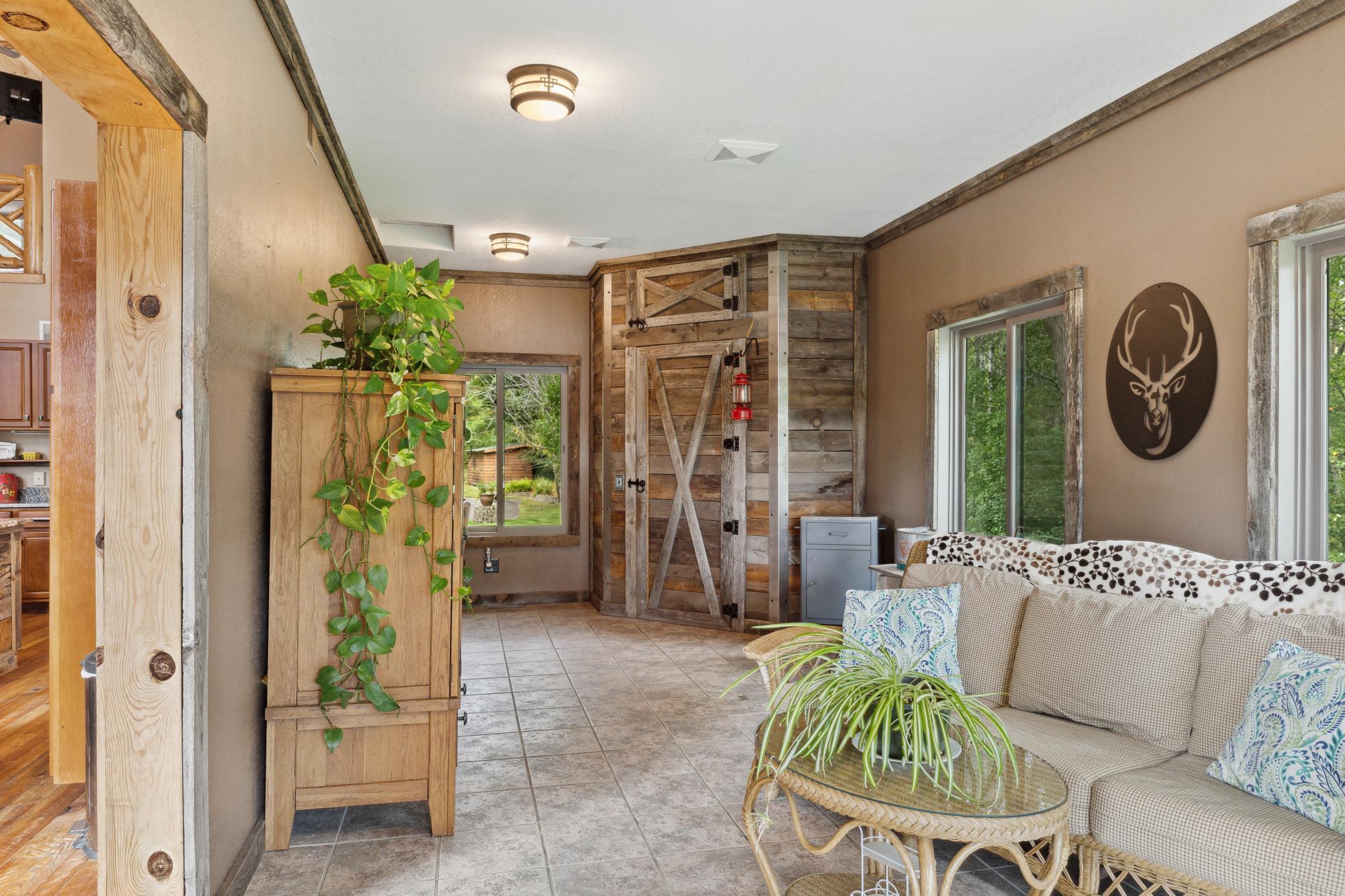 14934 Bur Oak Drive