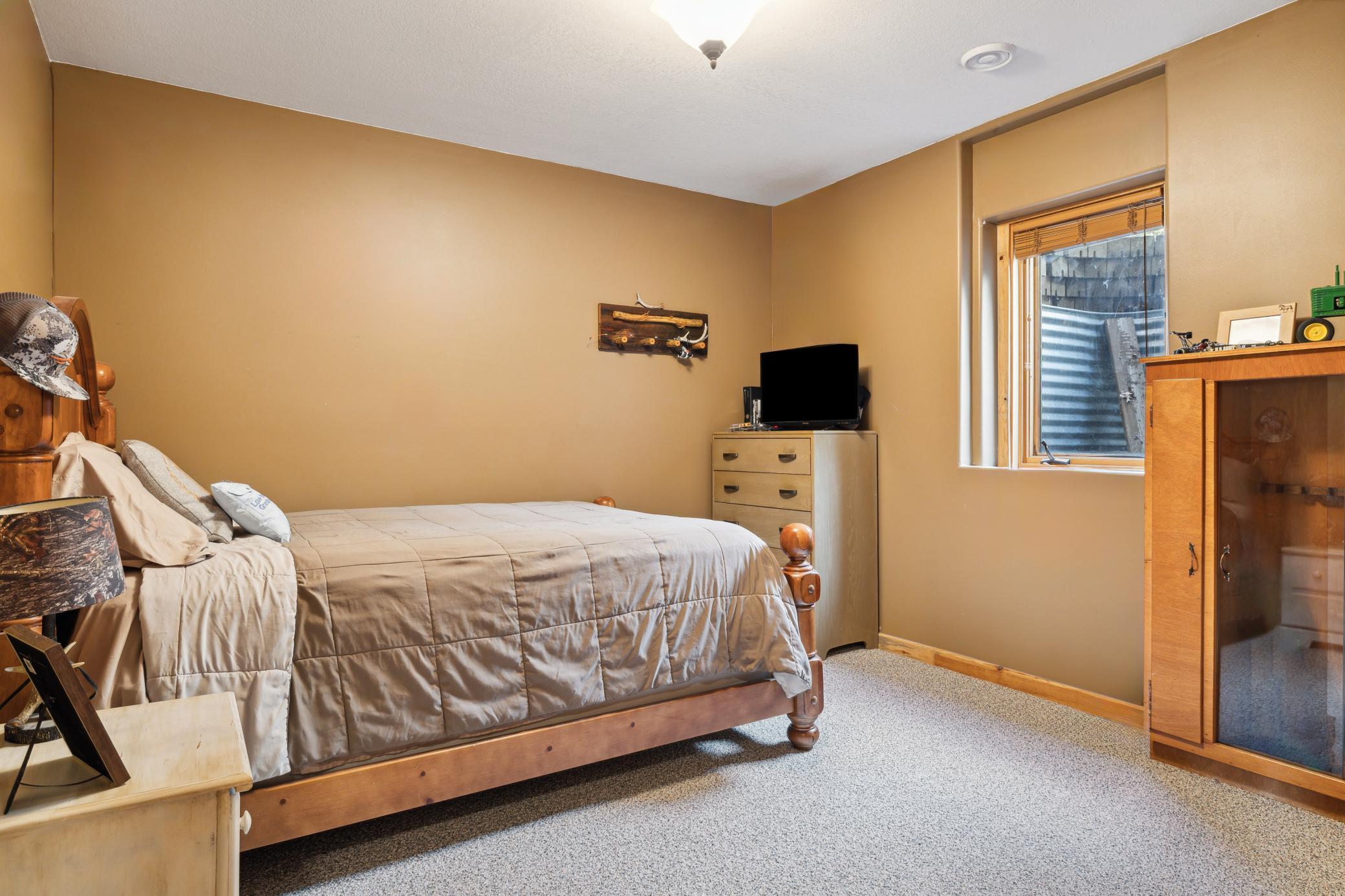 14934 Bur Oak Drive