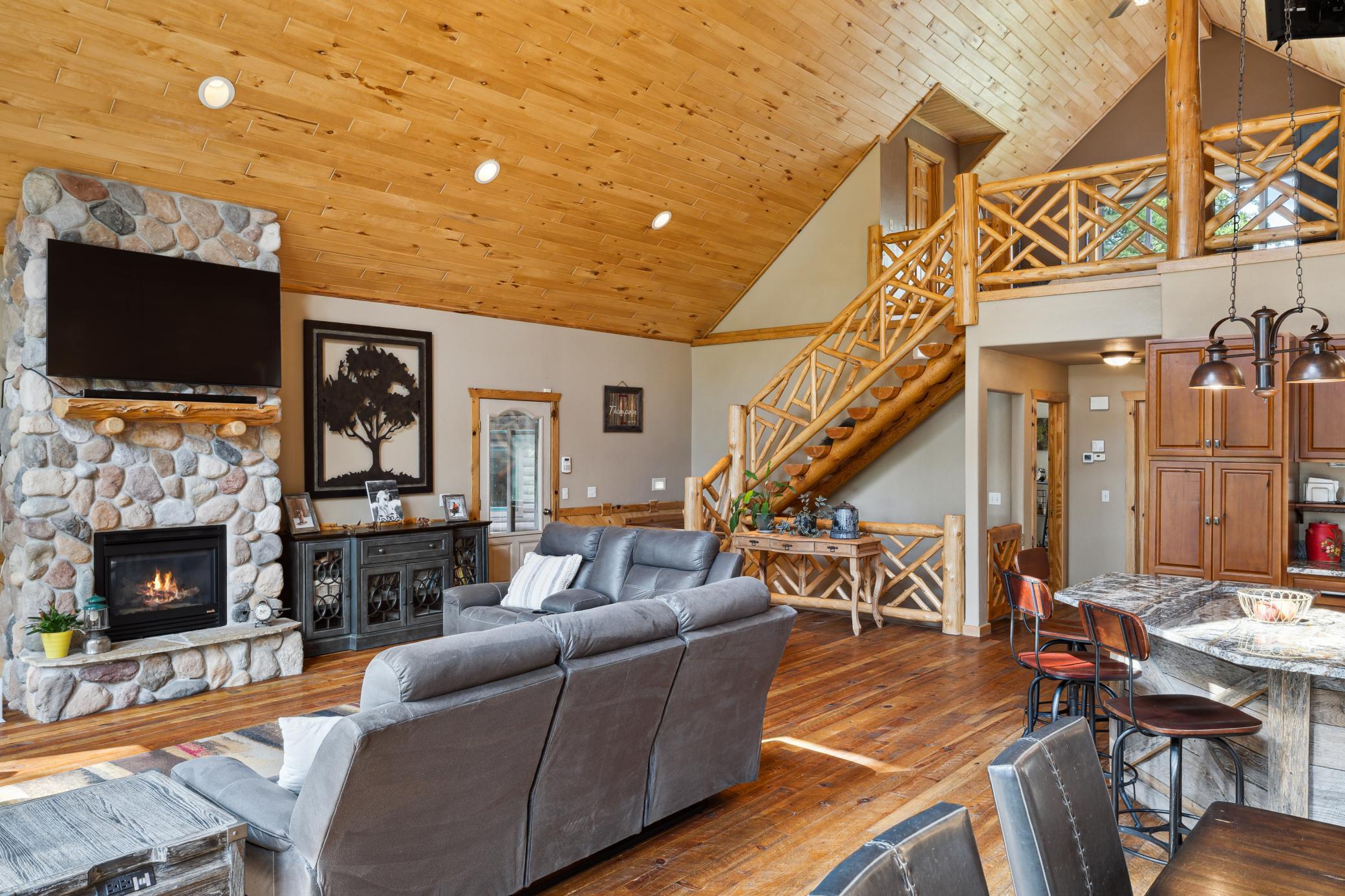 14934 Bur Oak Drive