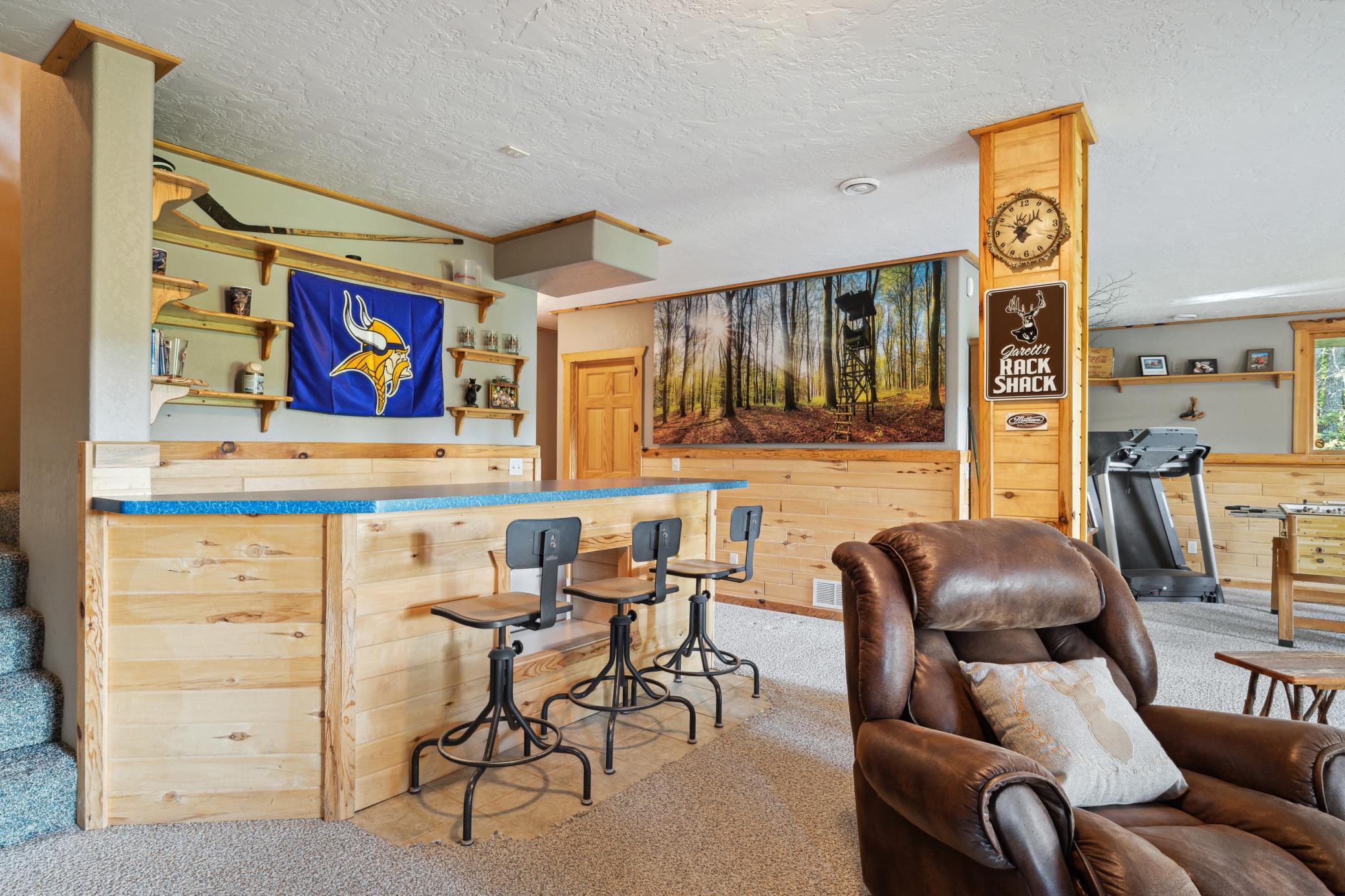 14934 Bur Oak Drive