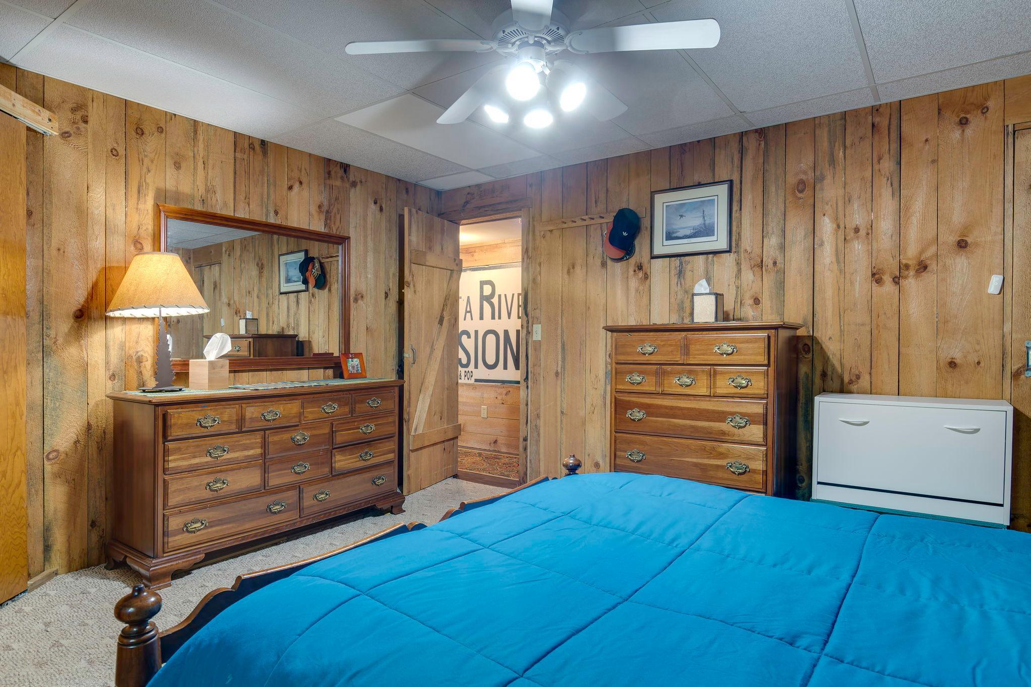 17318 Snowshoe Drive