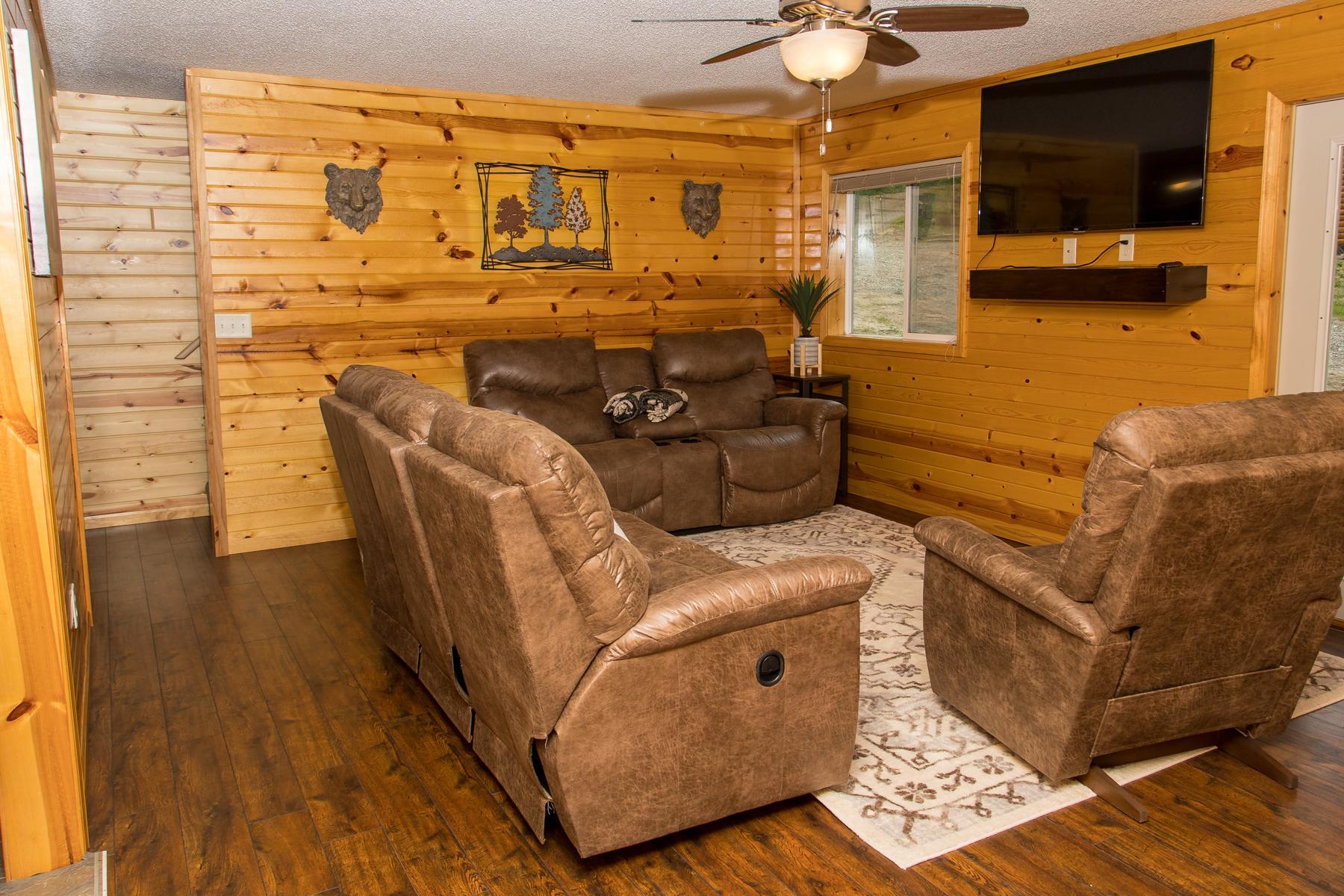 40249 Eagle Court