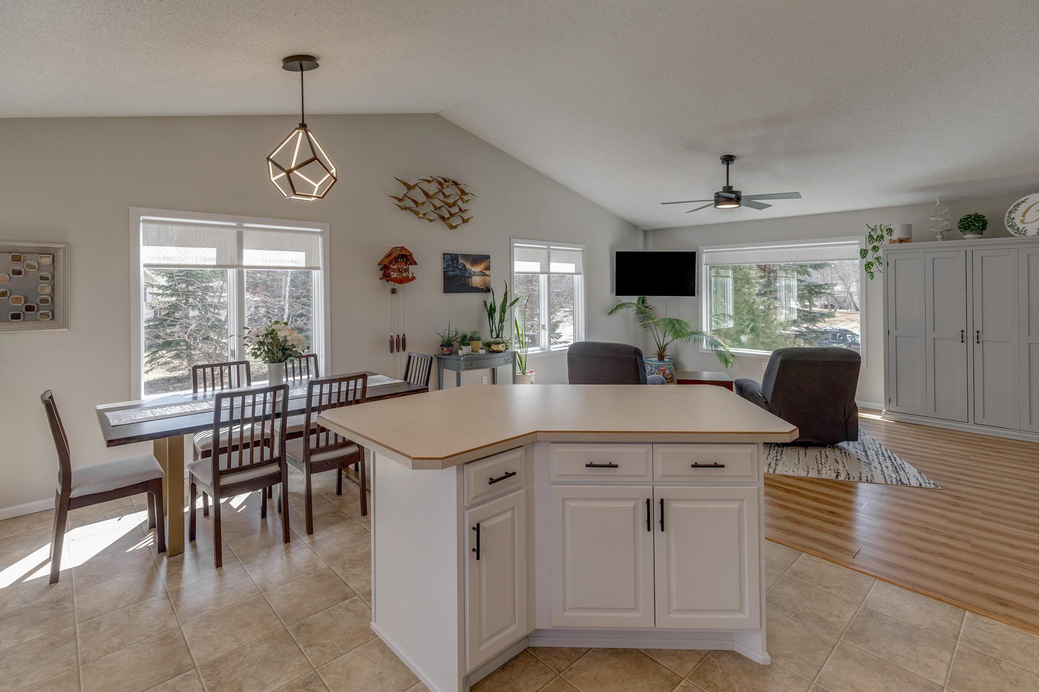 5880 Parkwood Court