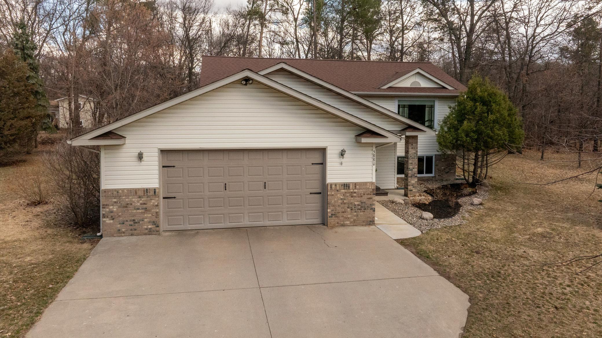 5880 Parkwood Court
