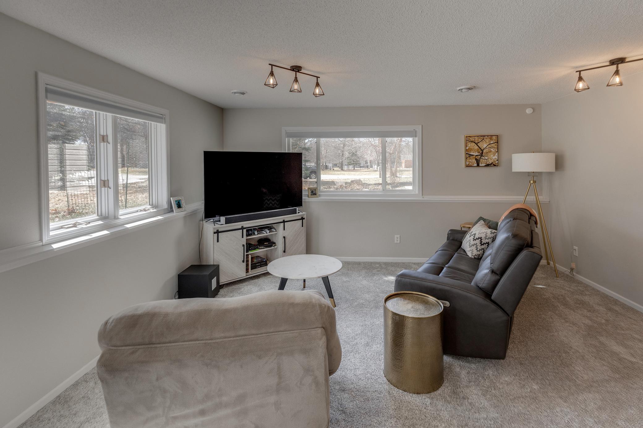 5880 Parkwood Court