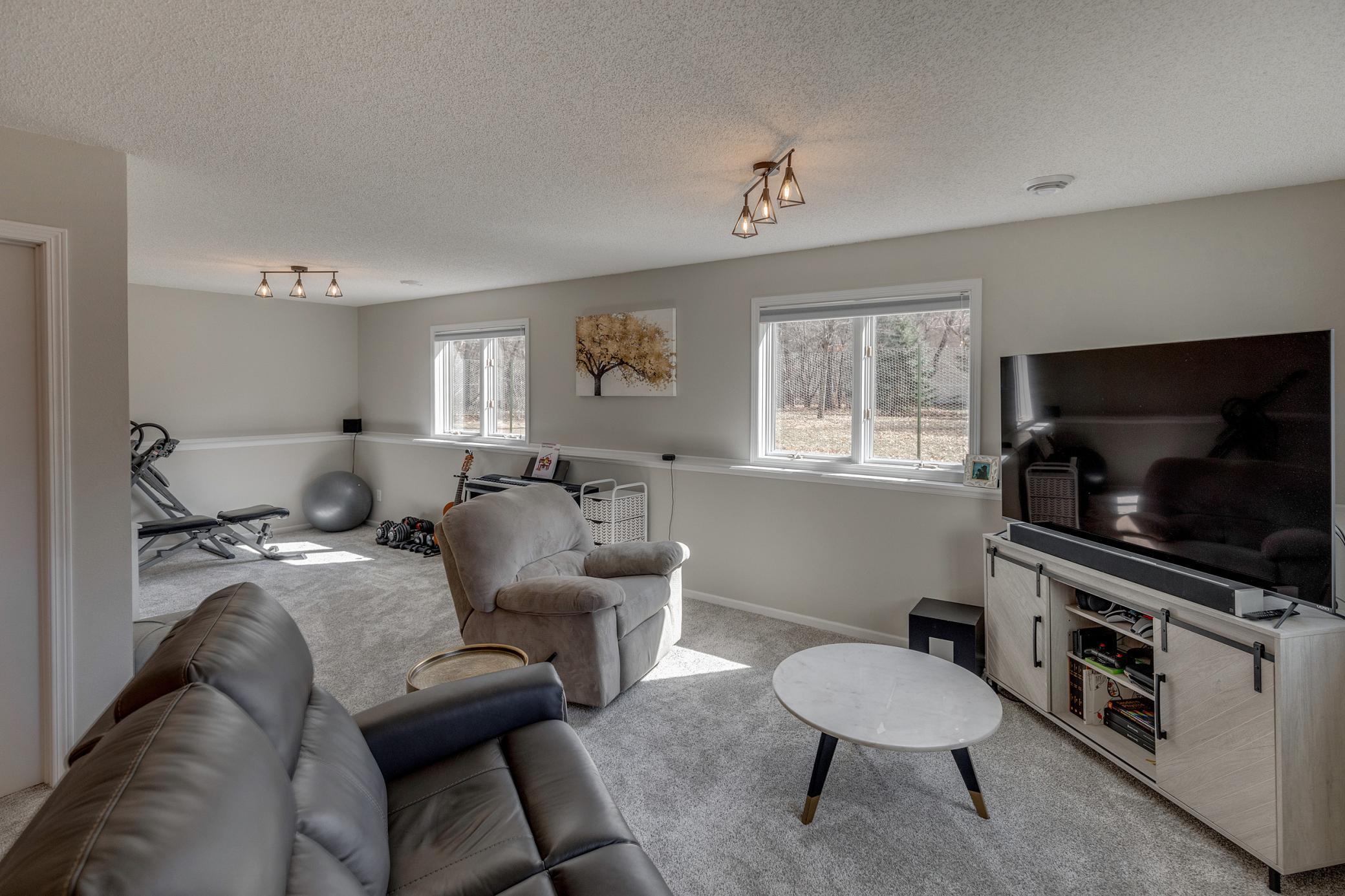 5880 Parkwood Court