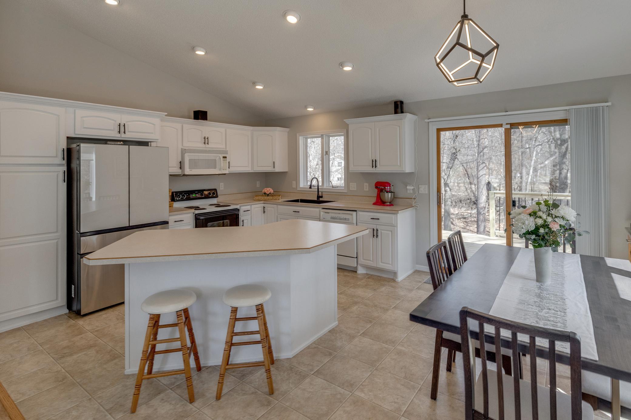5880 Parkwood Court