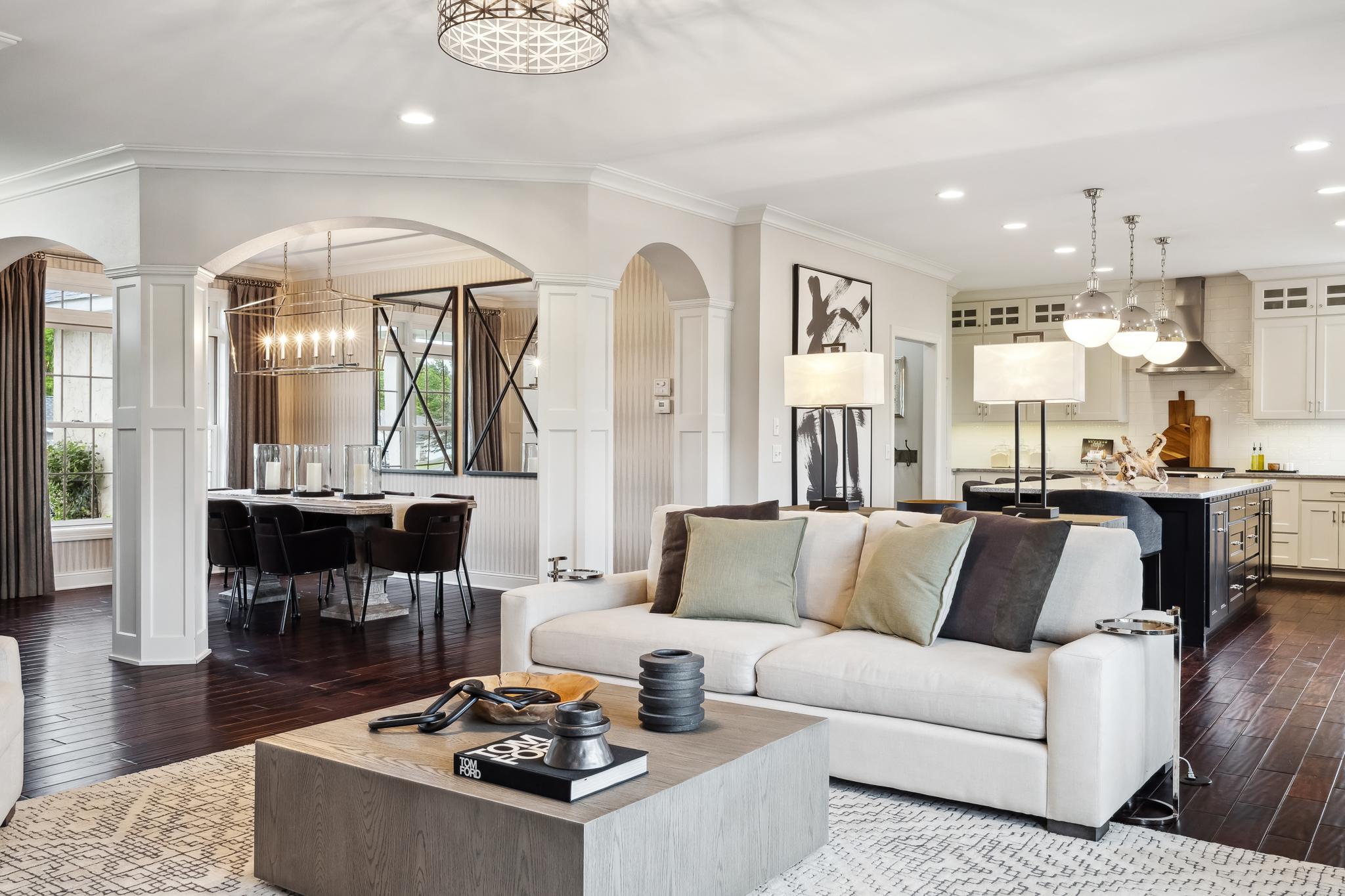 14462 Grand Oaks Drive