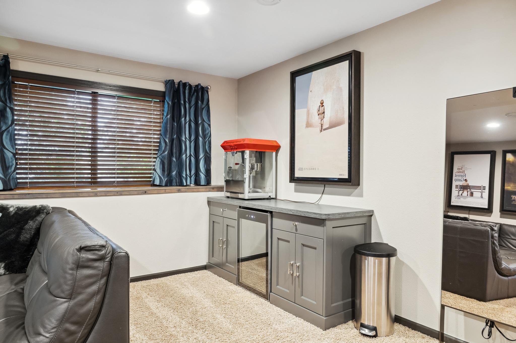 14462 Grand Oaks Drive