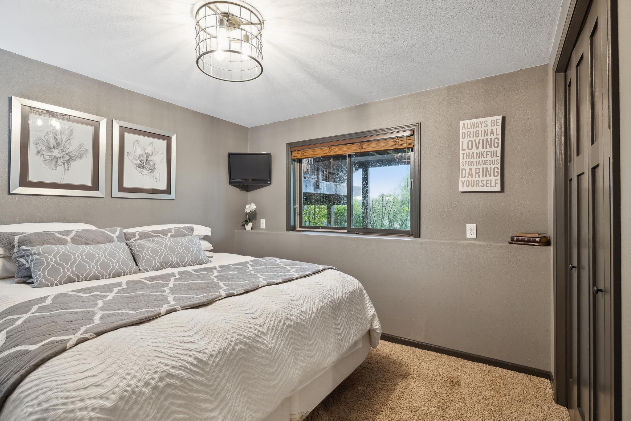 14462 Grand Oaks Drive