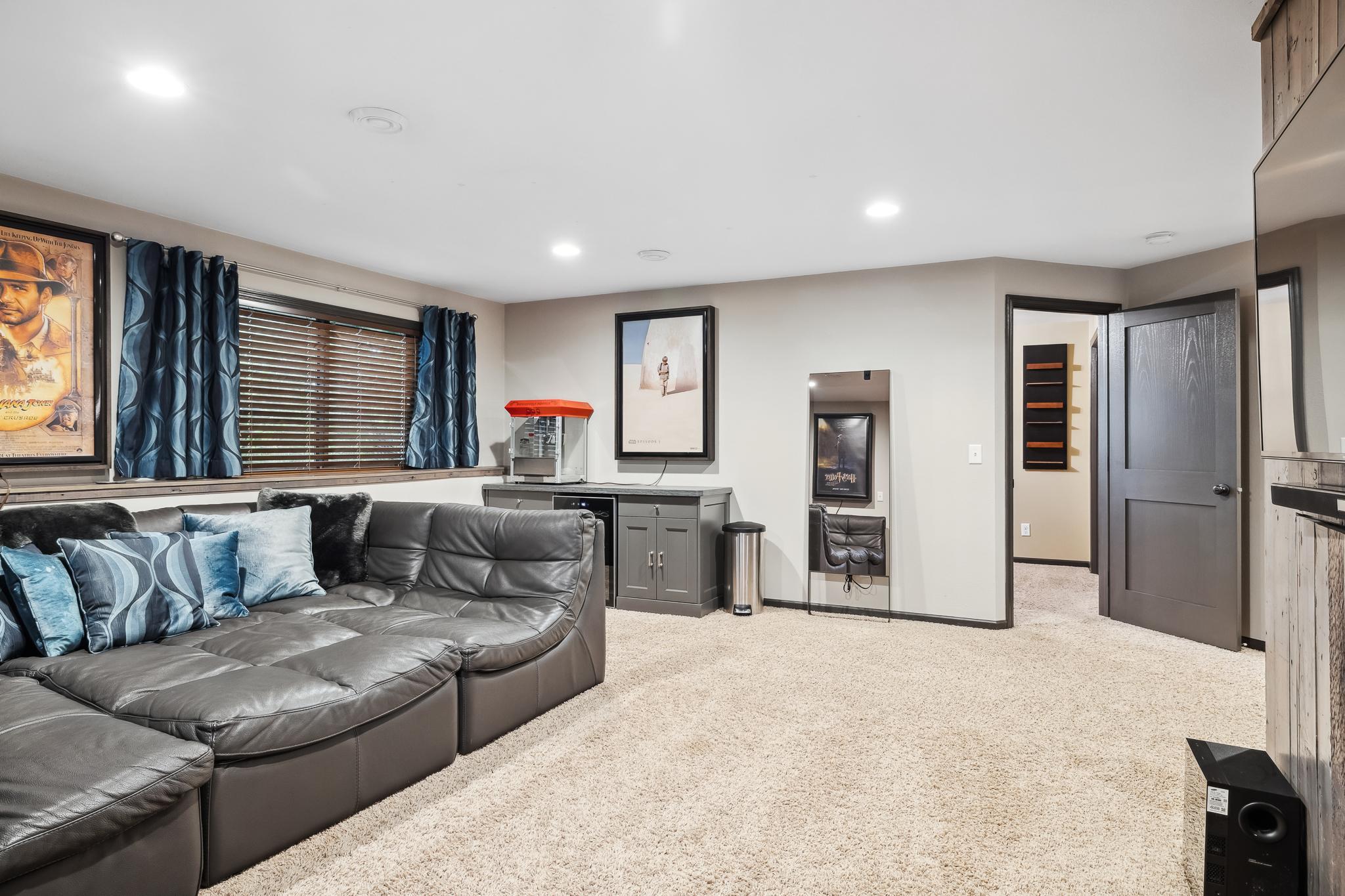 14462 Grand Oaks Drive