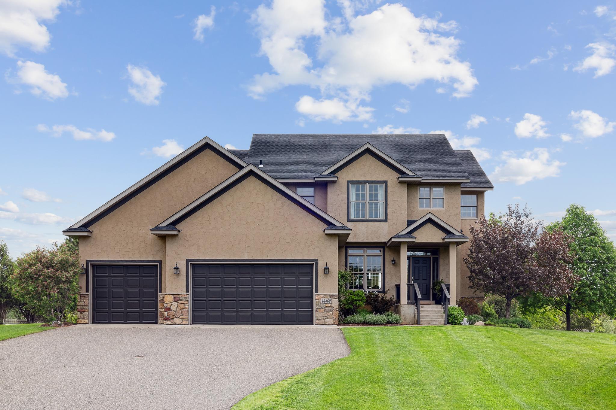 14462 Grand Oaks Drive